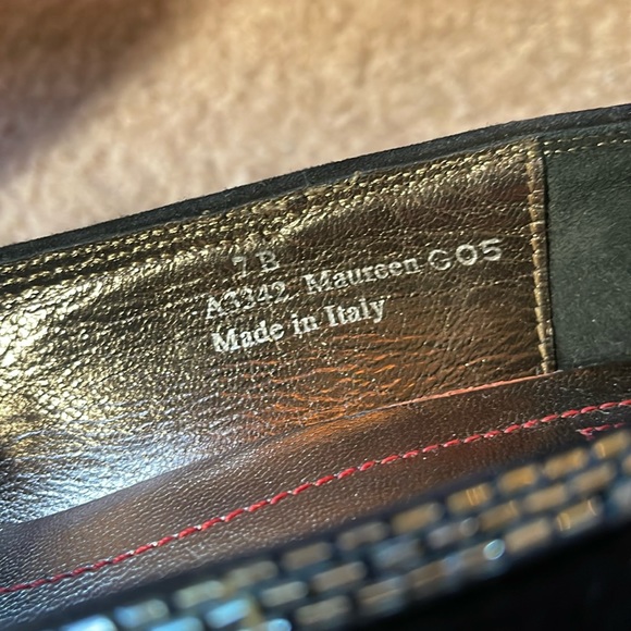 Coach Black Suede Heels 7 B - Picture 6 of 8